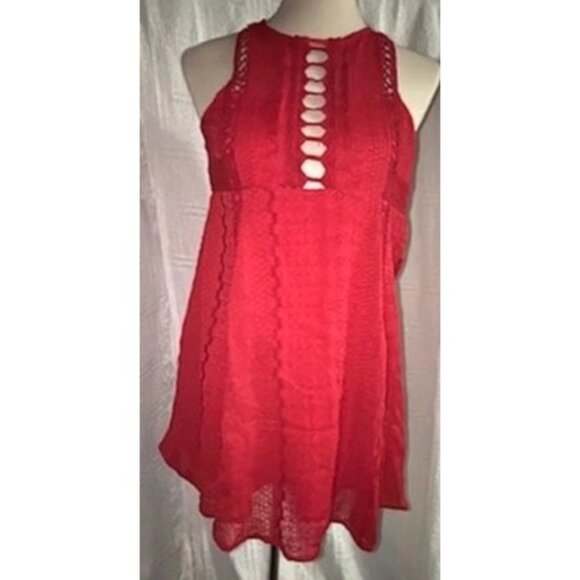Red Sleeveless Halter Lace Dress With Open Back & Keyhole Front Design - Picture 1 of 3